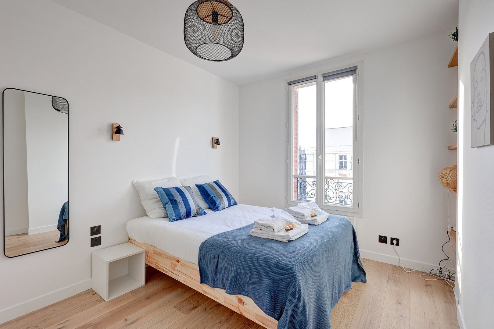 Chambre chambre suite modern art paris location appartement paris