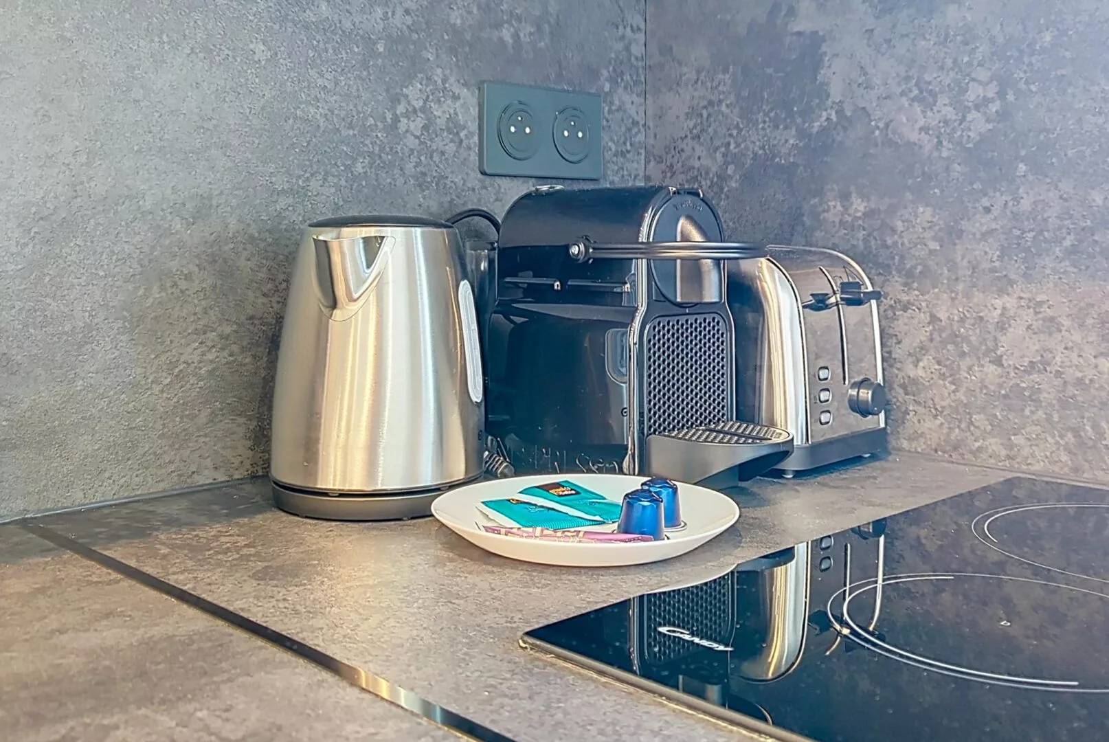 appareils cuisine cafetiere bouilloire location appartement argenteuil