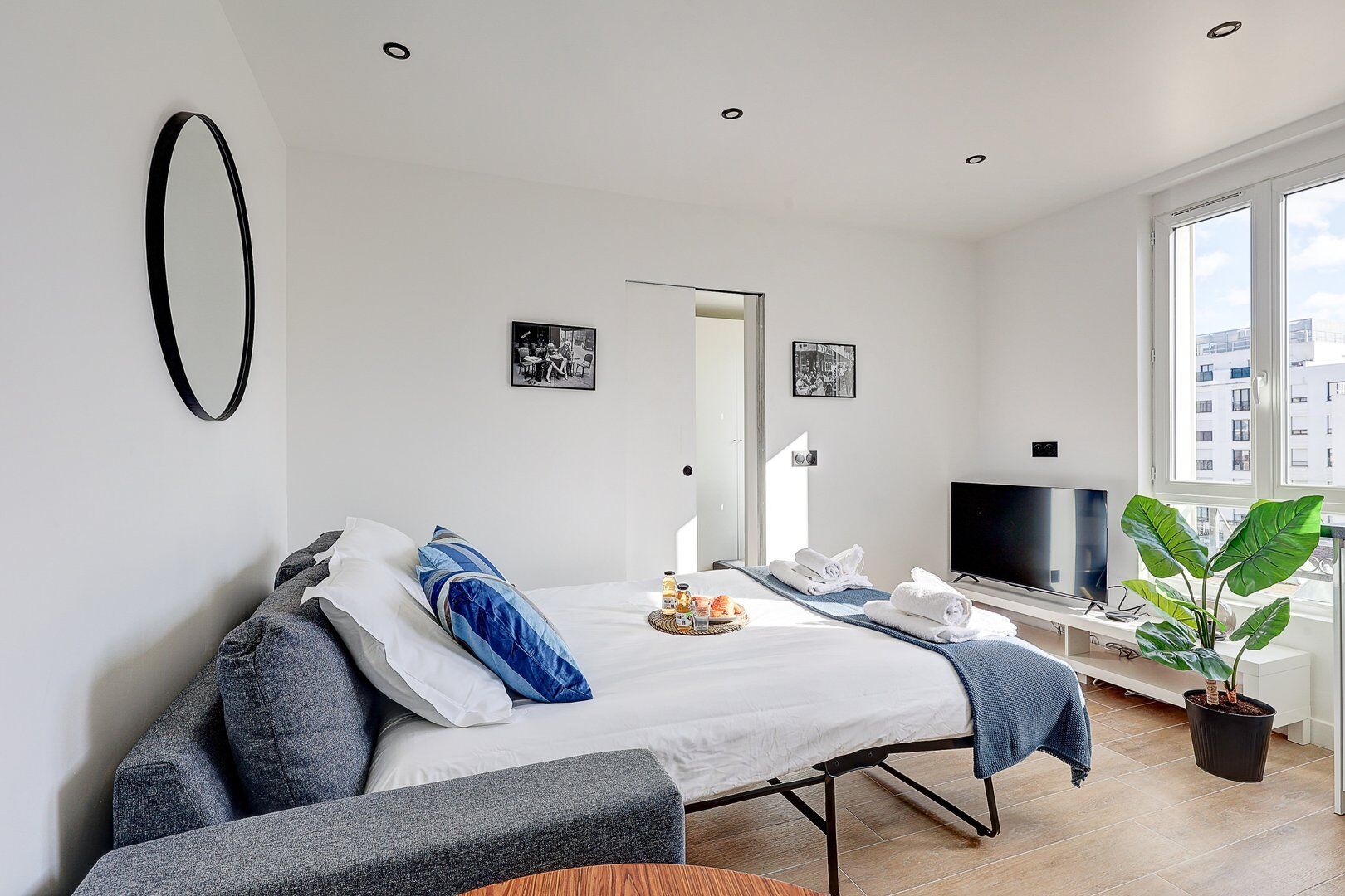 Canapé lit canapé lit suite par ici paris location appartement paris
